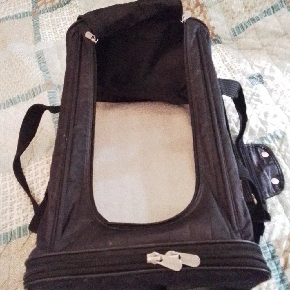Sherpa Original Deluxe Pet Carrier
